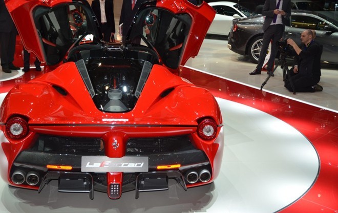 Siêu xe Ferrari LaFerrari có giá 1,4 triệu USD - ảnh 9