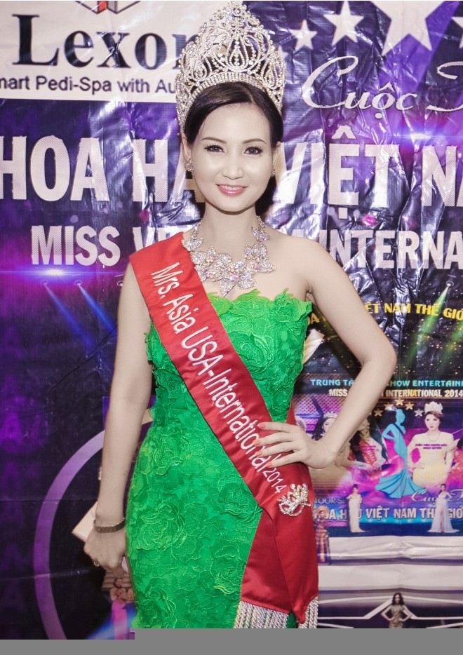 Hoa hậu quý bà Sương Đặng 'đọ dáng' với Kasim Hoàng Vũ - ảnh 7