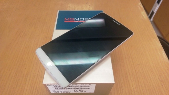 Trên tay 'siêu phẩm' LG G3 - ảnh 2