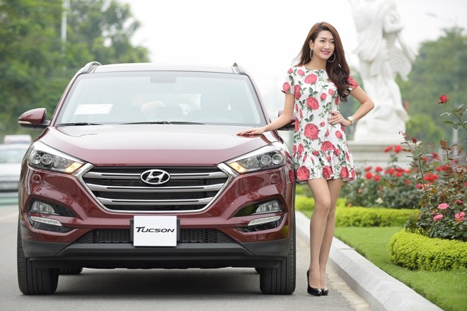 Mẫu xinh khoe sắc xuân bên Hyundai Tucson 2016 - ảnh 10