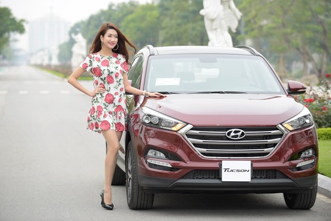 Mẫu xinh khoe sắc xuân bên Hyundai Tucson 2016 - ảnh 12