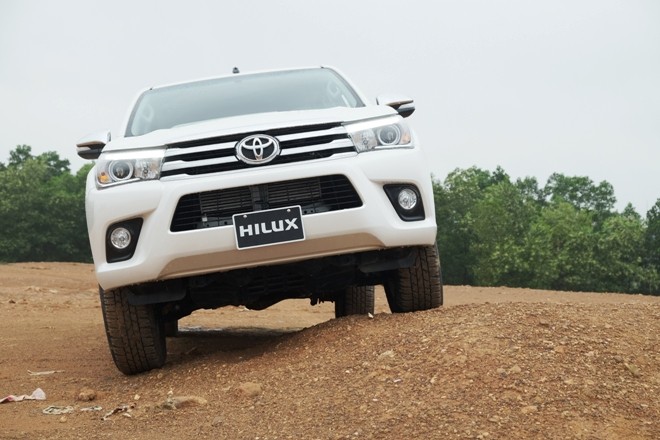 Toyota Hilux 2016: Bước chuyển mình mạnh mẽ - ảnh 4