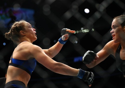 Nữ 'độc cô cầu bại' MMA thất bại sau 48 giây trở lại võ đài - ảnh 2