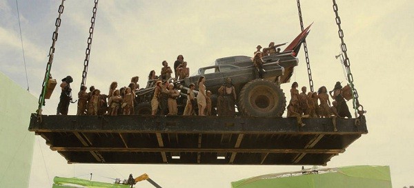 Những hình ảnh hậu trường khiến fan Hollywood ‘vỡ mộng’ - ảnh 39