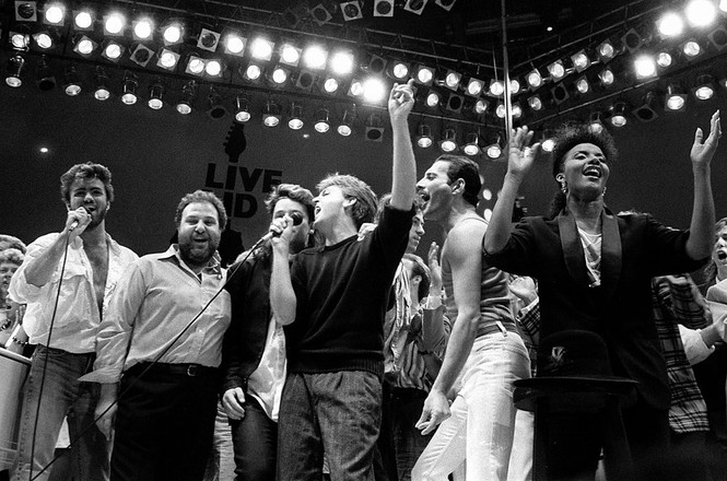 Những dấu ấn đình đám trong đời George Michael qua ảnh - ảnh 4
