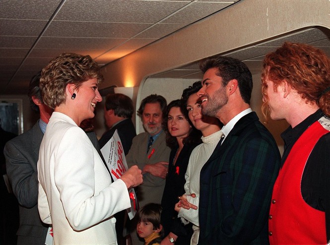 Những dấu ấn đình đám trong đời George Michael qua ảnh - ảnh 7