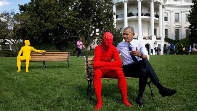 Hình ảnh đáng nhớ của ông Obama trong năm cuối tại Nhà Trắng - ảnh 14