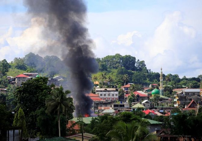 Philippines nhờ Mỹ giúp, quyết giải phóng Marawi vào Ngày Độc lập - ảnh 2