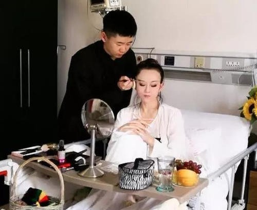 Xót xa hình ảnh gầy gò, ngồi xe lăn của 'Mai Siêu Phong' Dương Lệ Bình - ảnh 8