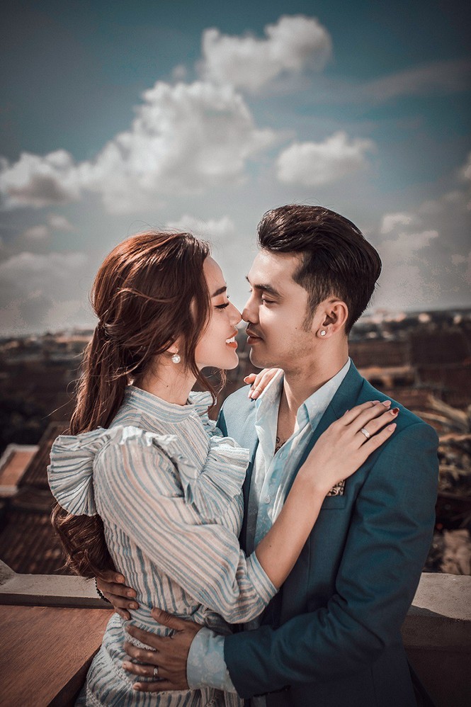 Ưng Hoàng Phúc ‘khoá môi’ bà xã trong bộ ảnh cưới ngọt như ngôn tình - ảnh 12