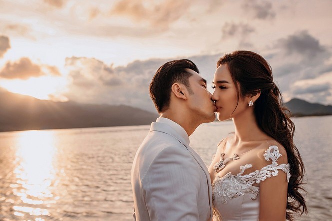 Ưng Hoàng Phúc ‘khoá môi’ bà xã trong bộ ảnh cưới ngọt như ngôn tình - ảnh 6