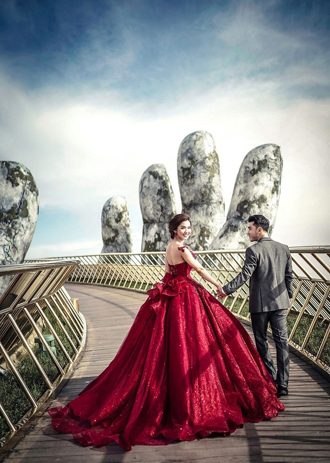 Ưng Hoàng Phúc ‘khoá môi’ bà xã trong bộ ảnh cưới ngọt như ngôn tình - ảnh 8