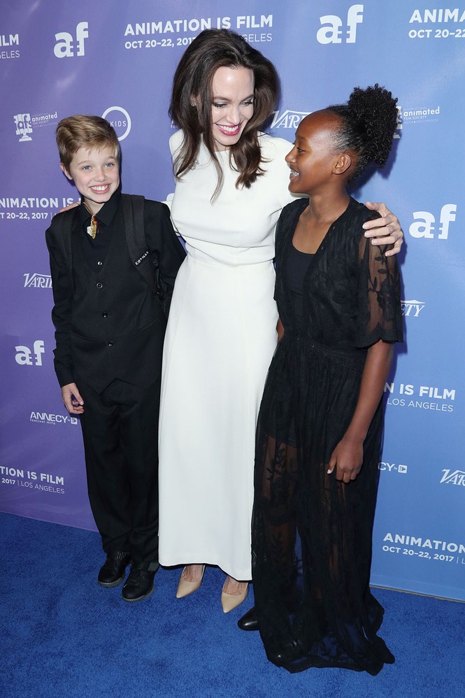Brad Pitt: Angelina Jolie đang thao túng các con - ảnh 3