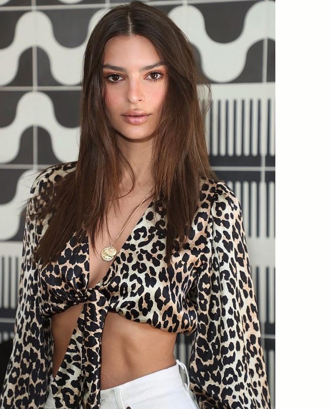 ‘Chân dài’ Victoria’s Secret hoá thành nàng thỏ gợi cảm dịp lễ Phục sinh - ảnh 4