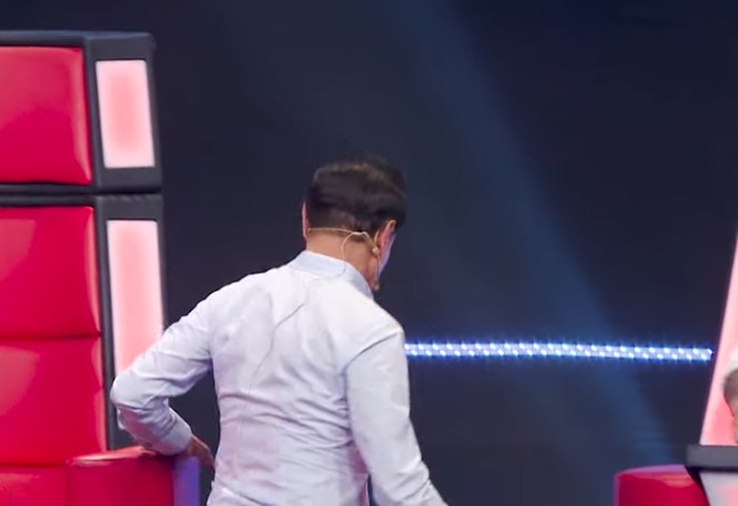 Vì sao Tuấn Ngọc, Tuấn Hưng tức giận rời ghế nóng The Voice? - ảnh 5
