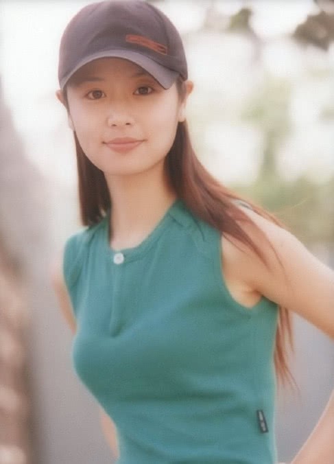 Nhan sắc thuở đôi mươi trong trẻo của Lâm Tâm Như gây ‘sốt’ dân mạng - ảnh 2