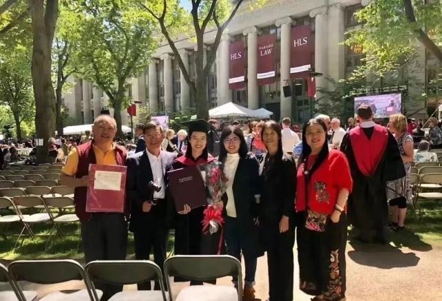 Những câu nói đặc biệt khiến cô bé luôn đứng cuối lớp thành tiến sĩ Harvard - ảnh 3