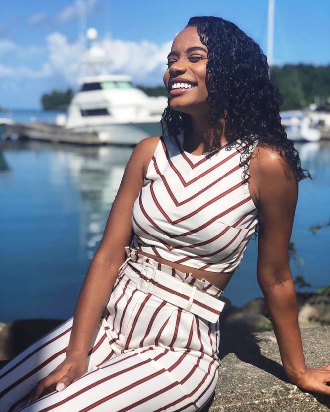Nhan sắc đời thường đẹp như trên sân khấu của tân Hoa hậu Thế giới người Jamaica - ảnh 3