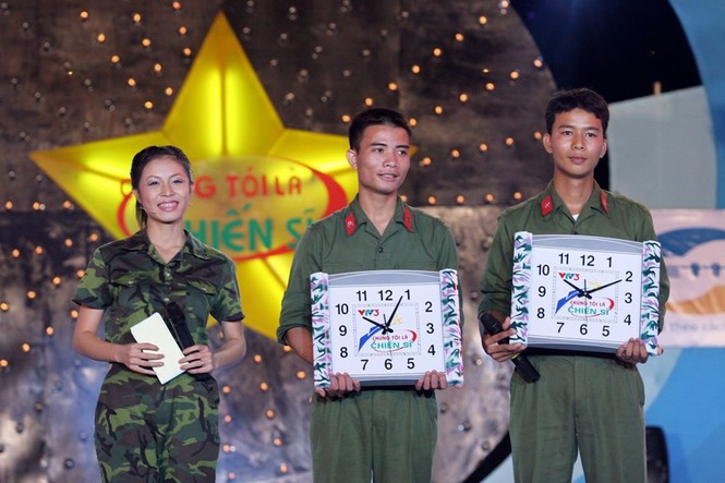 Hình ảnh MC Lại Văn Sâm và Hoàng Linh ở ‘Chúng tôi là chiến sĩ’ 13 năm trước - ảnh 13