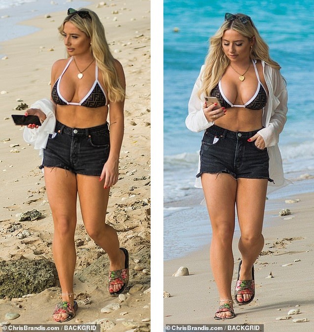 Nữ youtuber diện bikini khoe vòng một nảy nở trên bãi biển - ảnh 3