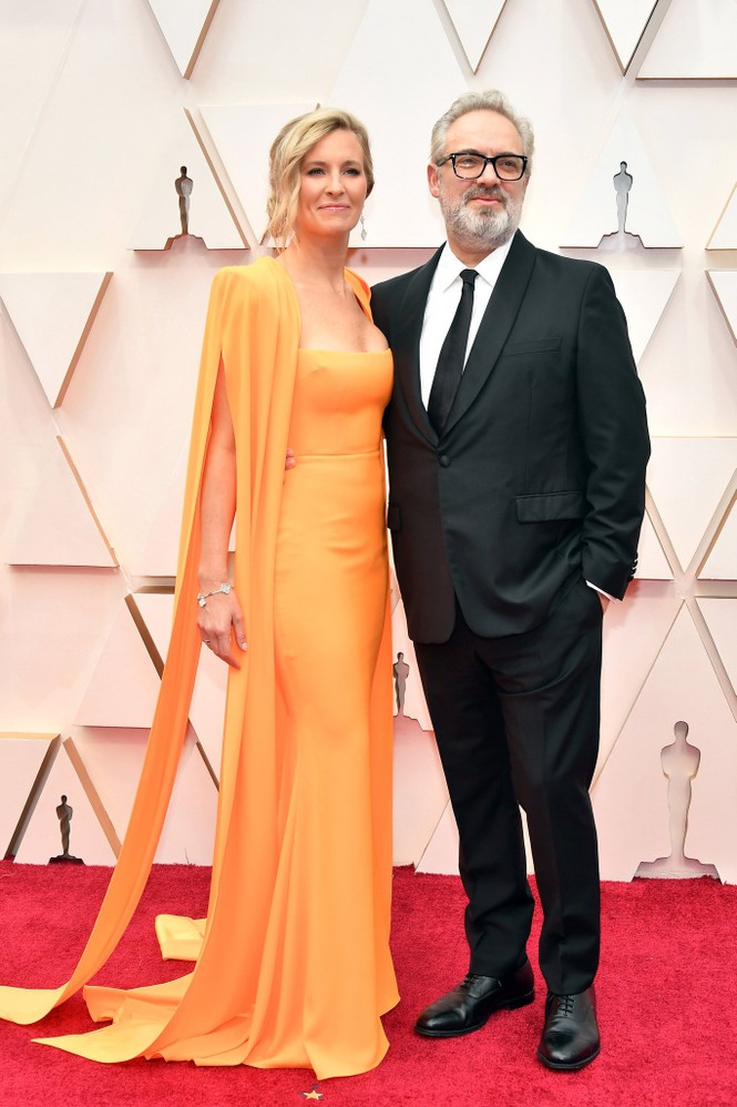 Dàn mỹ nhân Hollywood mặc gợi cảm táo bạo, đổ bộ thảm đỏ Oscar 2020 - ảnh 11