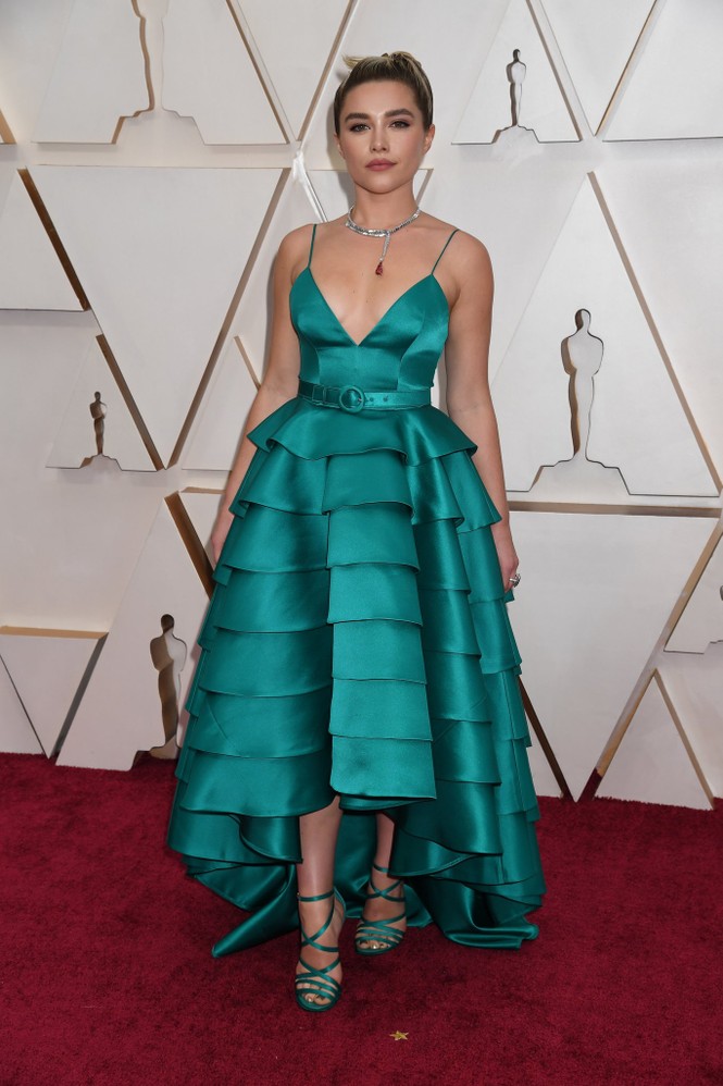Dàn mỹ nhân Hollywood mặc gợi cảm táo bạo, đổ bộ thảm đỏ Oscar 2020 - ảnh 19