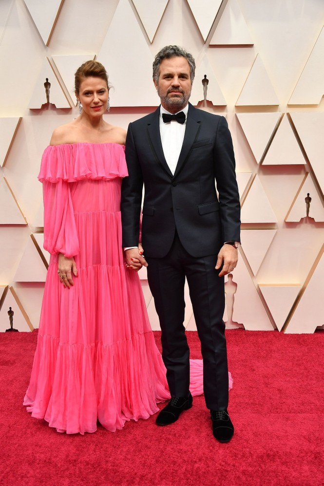 Dàn mỹ nhân Hollywood mặc gợi cảm táo bạo, đổ bộ thảm đỏ Oscar 2020 - ảnh 21