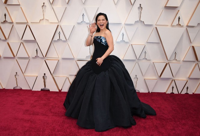 Dàn mỹ nhân Hollywood mặc gợi cảm táo bạo, đổ bộ thảm đỏ Oscar 2020 - ảnh 22