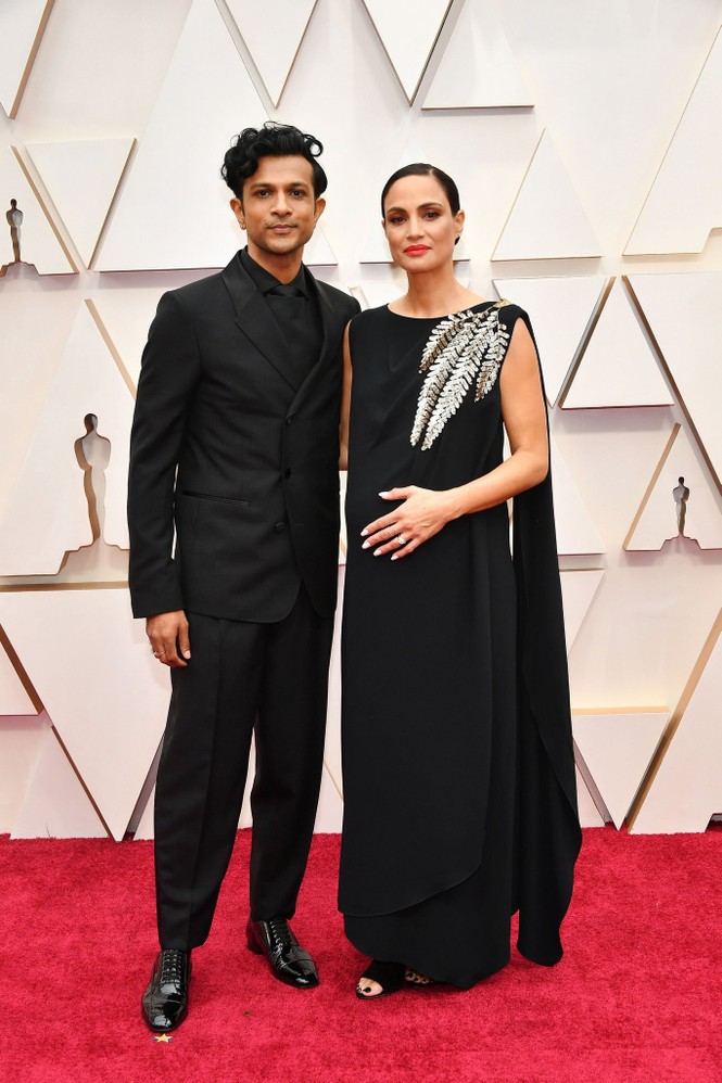 Dàn mỹ nhân Hollywood mặc gợi cảm táo bạo, đổ bộ thảm đỏ Oscar 2020 - ảnh 5