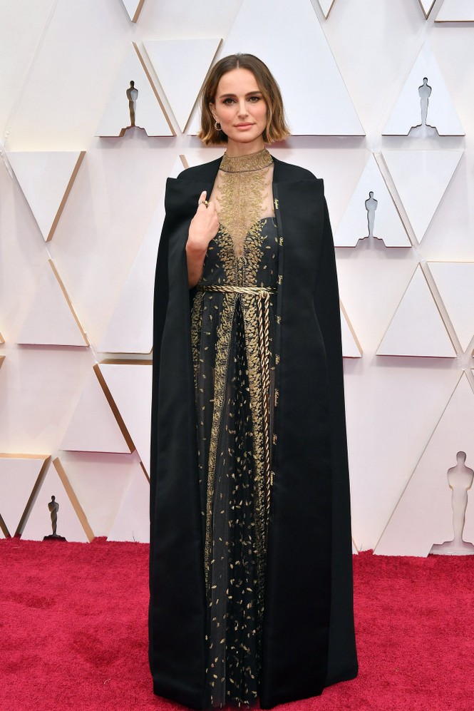 Dàn mỹ nhân Hollywood mặc gợi cảm táo bạo, đổ bộ thảm đỏ Oscar 2020 - ảnh 6