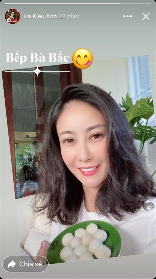 Sao Việt cách ly ngày 12: Ngọc Trinh khoe eo bé xíu, khẳng định ‘ốm nhưng vẫn khỏe’ - ảnh 10