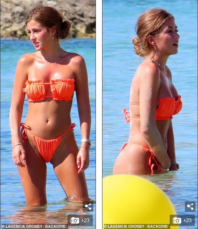 ‘Đọ dáng’ cùng Georgia Steel, Francesca Allen lộ thân hình đẫy đà với bikini bé xíu - ảnh 12