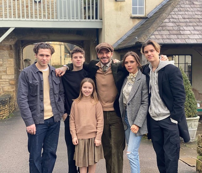 Con gái Tom Cruise và David Beckham: Hai ‘tiểu công chúa’, 2 số phận - ảnh 15