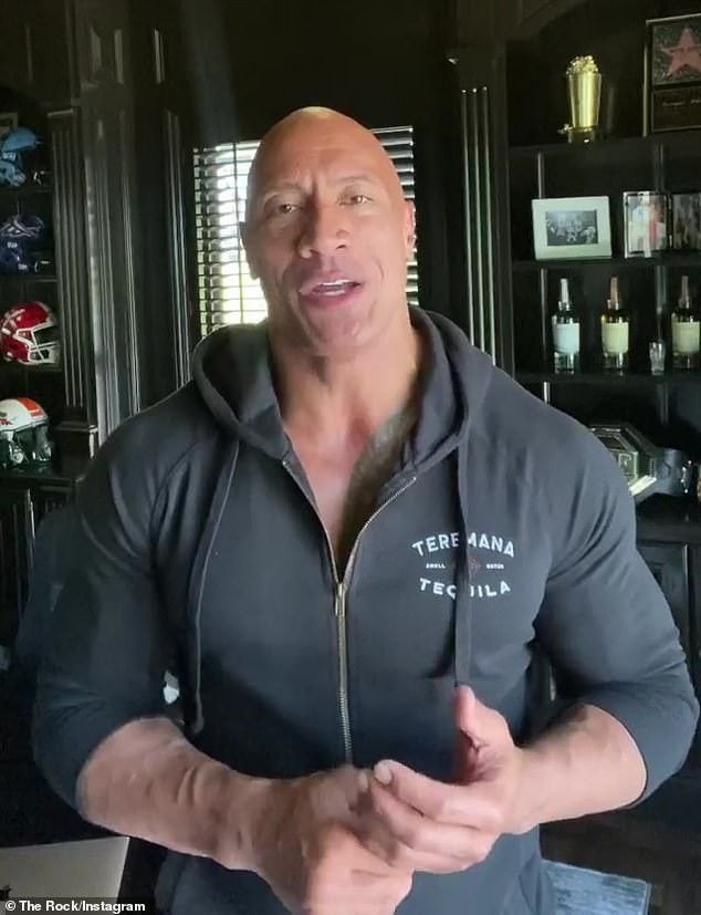 Cả gia đình ‘tài tử kiếm tiền giỏi nhất 2020’ Dwayne Johnson mắc COVID-19 - ảnh 1