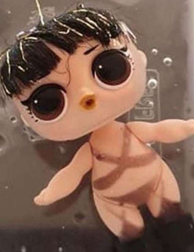 Bố mẹ phát hoảng với búp bê trẻ em lộ nội y khiêu gợi - ảnh 4