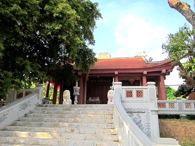 Thiên Cổ Miếu thờ thầy giáo nào thời Hùng Vương