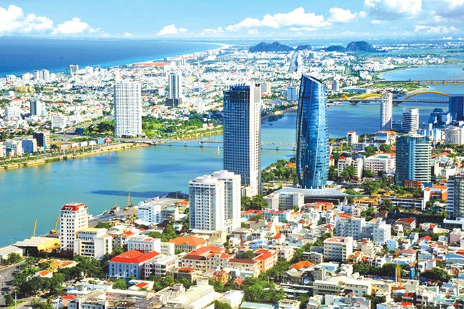 Thành phố nào là căn cứ quân sự liên hợp lớn của Việt Nam Cộng hòa và là thành phố lớn thứ hai ở Miền Nam được giải phóng trong tổng tiến công và nổi dậy mùa xuân 1975