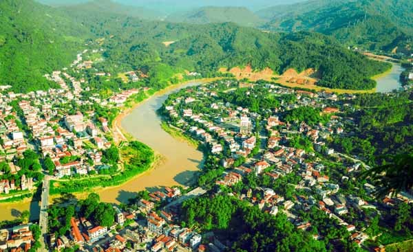 Con sông lớn nào chảy qua tỉnh Hà Giang?