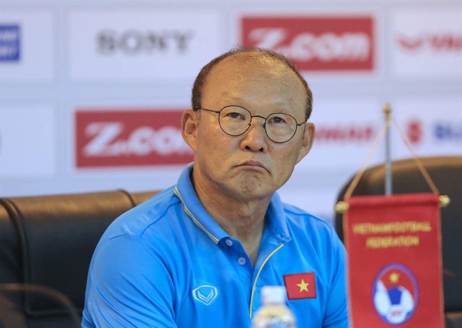 Tại World Cup 2002, Park Hang Seo từng là trợ lý của HLV nào?