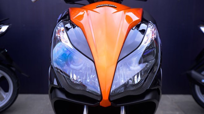 Honda Air Blade 125 thêm tem mới, giá không đổi - ảnh 1