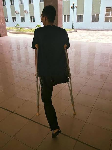 Đấu giá tranh 100 triệu đồng ủng hộ bạn trẻ ung thư xương - ảnh 1
