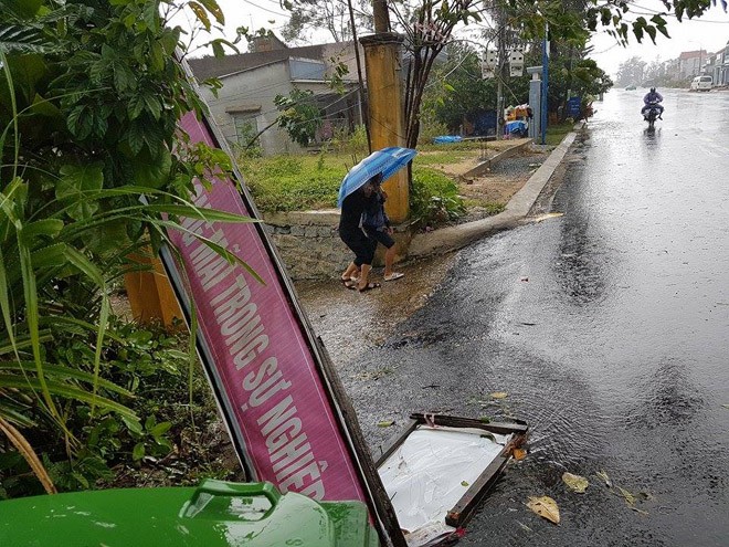 Quảng Nam: Đường ngập, nhiều nhà dân bị tốc mái - ảnh 9