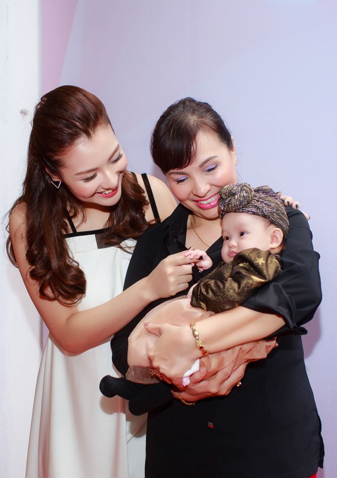 người mẫu hồng quế - ảnh 2