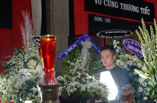 đám tang nghệ sĩ quang lý - ảnh 10