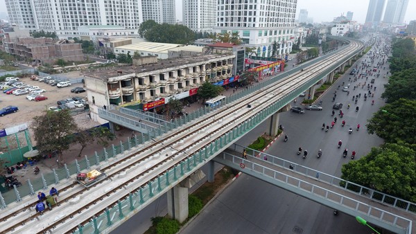 Tuyến đường sắt Cát Linh - Hà Đông nhìn từ trên cao - ảnh 8