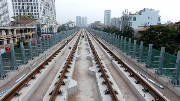 Tuyến đường sắt Cát Linh - Hà Đông nhìn từ trên cao - ảnh 11
