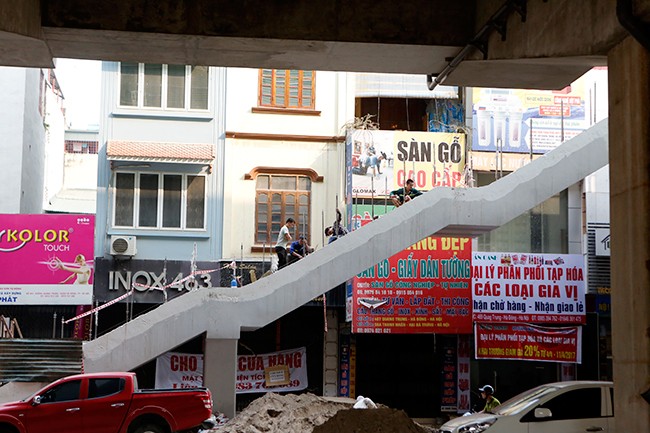 Nhà ga đầu tiên tuyến đường sắt Cát Linh - Hà Đông sắp hoàn thành - ảnh 19