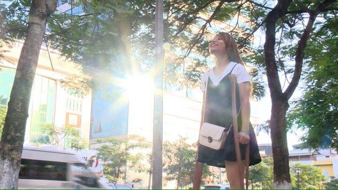 Cô gái ‘một chân’ có nụ cười ‘tỏa nắng’ khiến cộng đồng mạng dậy sóng - ảnh 5