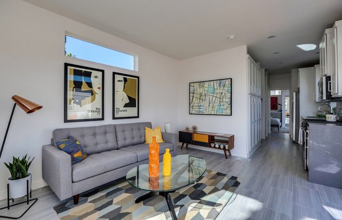 Nhà cấp bốn 55 m2 ở Mỹ tiện nghi như villa nhỏ - ảnh 3