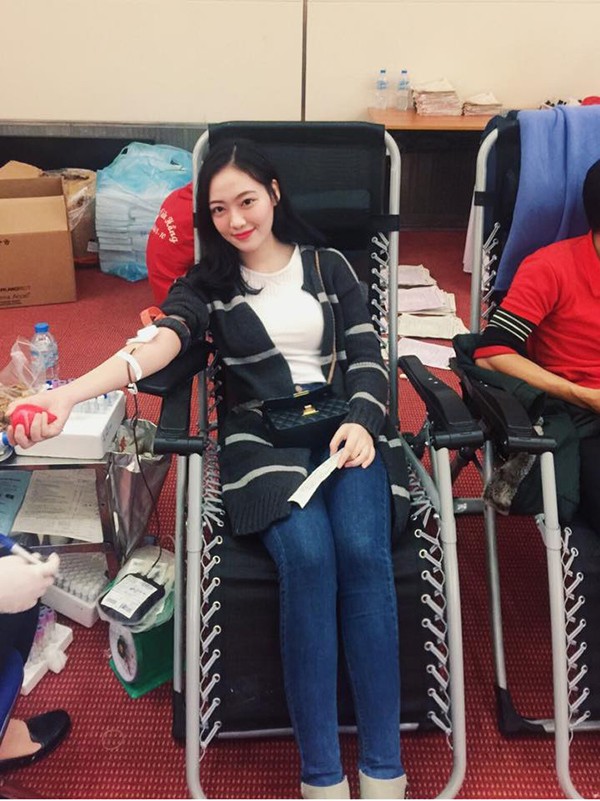 Nữ sinh Quảng Bình học giỏi, xinh đẹp khiến bao chàng trai ngẩn ngơ - ảnh 4